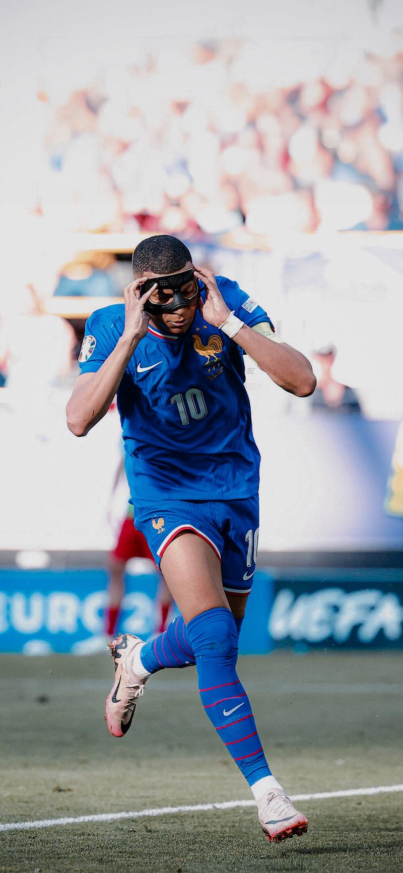 韩国小组赛表现相当强势（韩国在小组赛中展现压倒性优势）