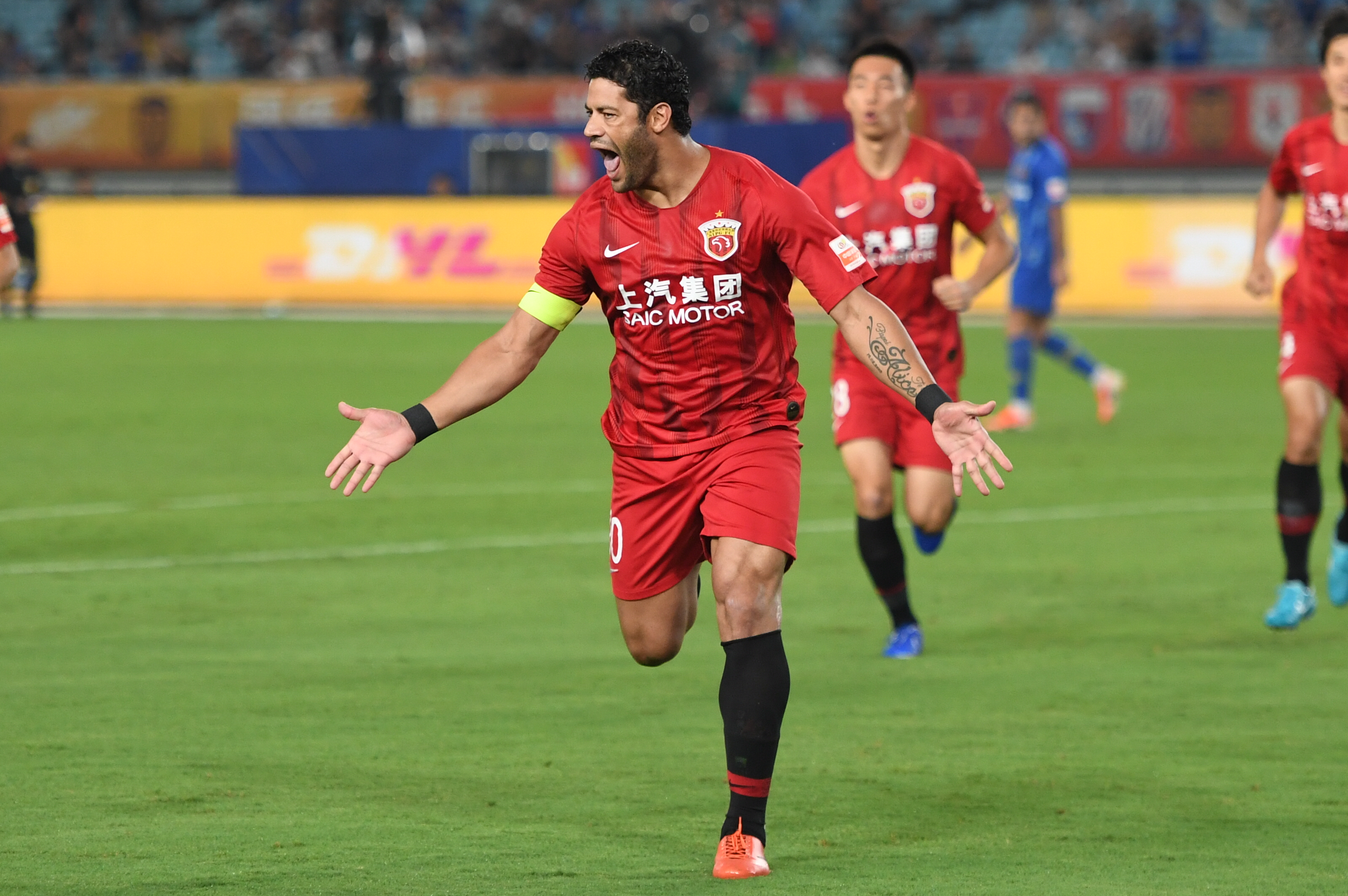 阿莱格里：我只是对裁判说“怎么每次有你在都会出乱子”（阿莱格里回应：只是对裁判吐槽“每次你执法都出状况”）