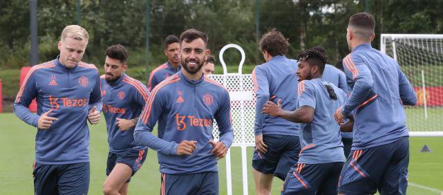 记者：切尔西初步接触塞梅尼奥团队，曼市双雄仍领跑竞购大战（记者：切尔西已初步接洽塞梅尼奥团队，曼联与曼城仍领跑引援争夺战）